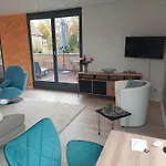 Tolle Penthouse Direkt Am Park شقة هايلبرون