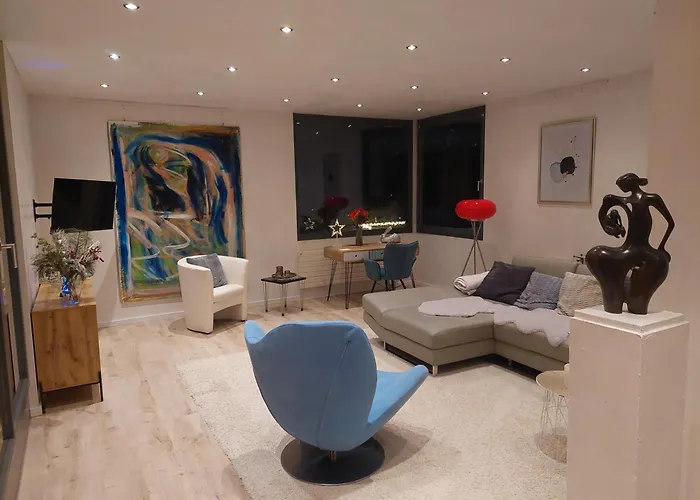 Tolle Penthouse Direkt Am Park * Хейльбронн